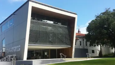 Claremont lg